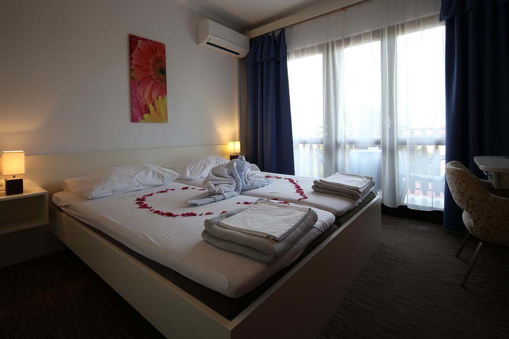 Guest House Zeba & Riviera Šilo Zewnętrze zdjęcie