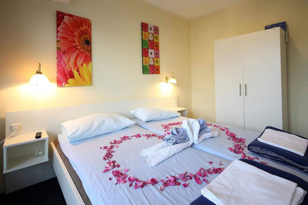 Guest House Zeba & Riviera Šilo Zewnętrze zdjęcie