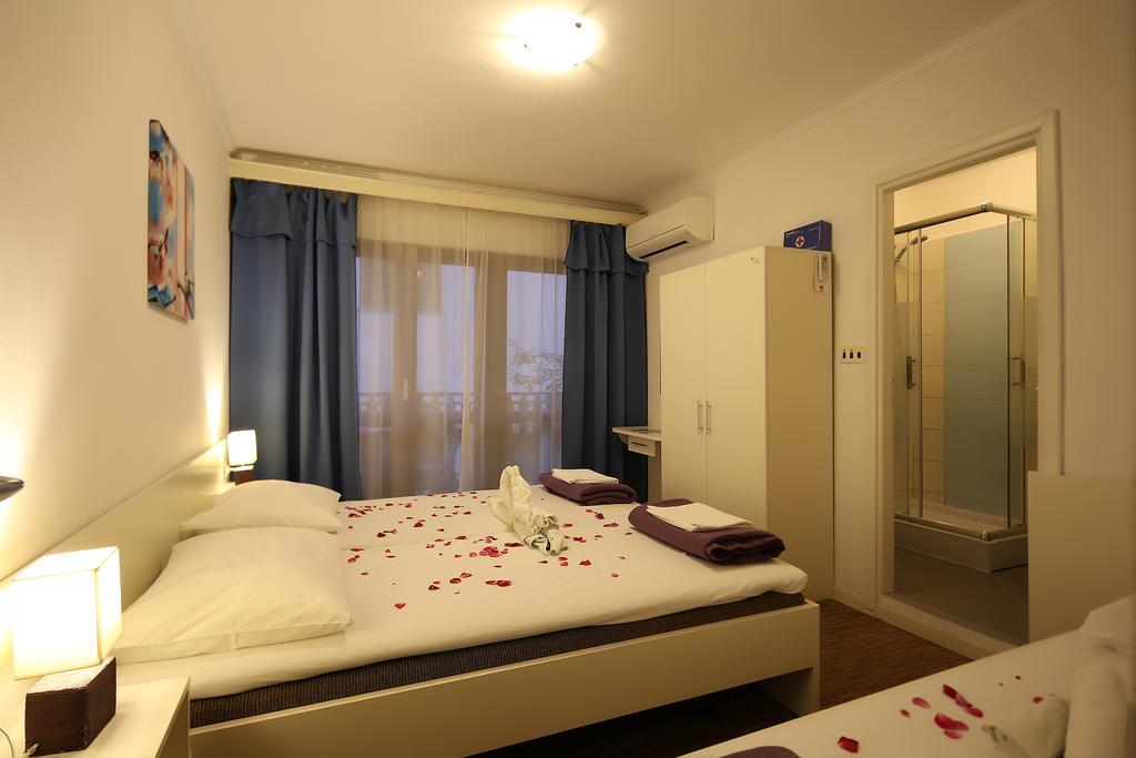 Guest House Zeba & Riviera Šilo Zewnętrze zdjęcie