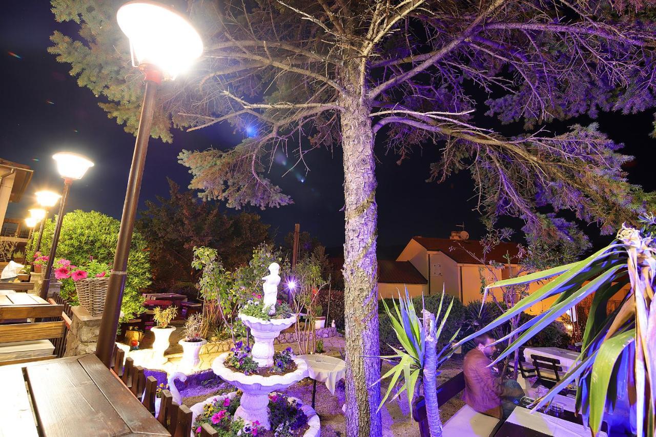 Guest House Zeba & Riviera Šilo Zewnętrze zdjęcie
